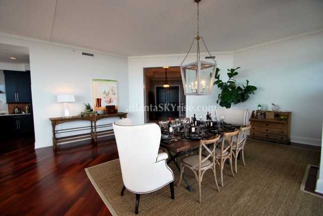 Sovereign 4502 Great Room 3