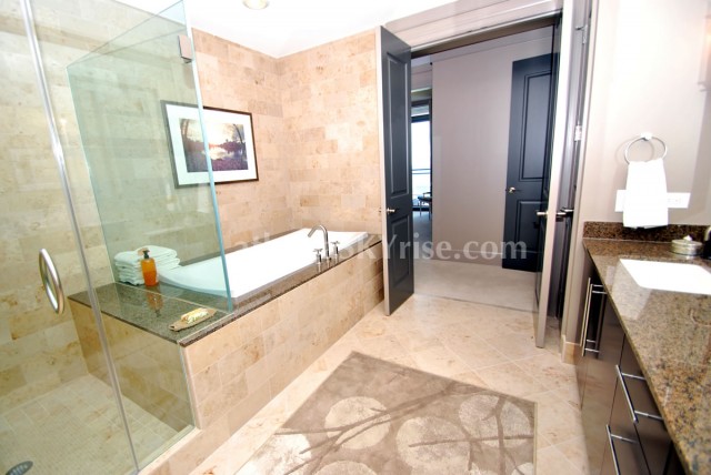 Sovereign C Model Master Bathroom 1